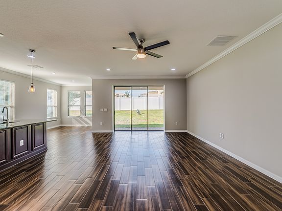 3rd image of 3987 Longbow Dr