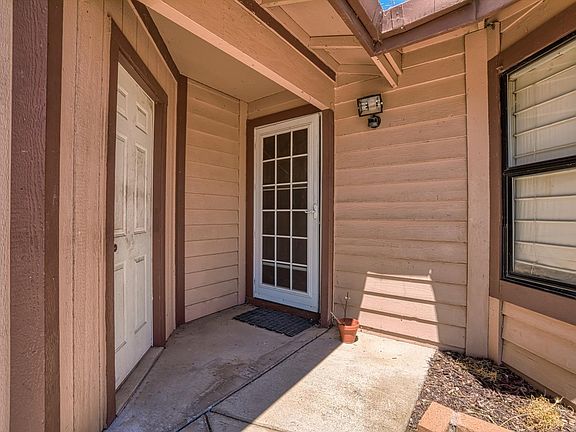 3rd image of 2961 Peach Way
