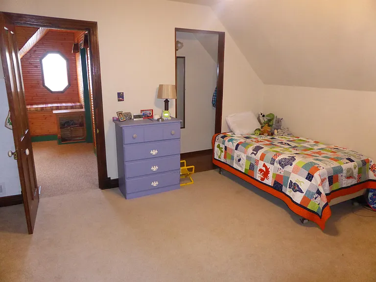 342 Elm St — Photo 22
