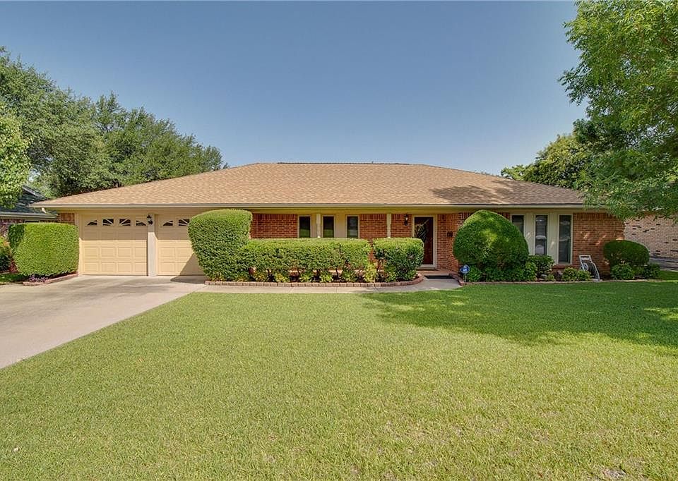 1st image of 6252 Winifred Dr