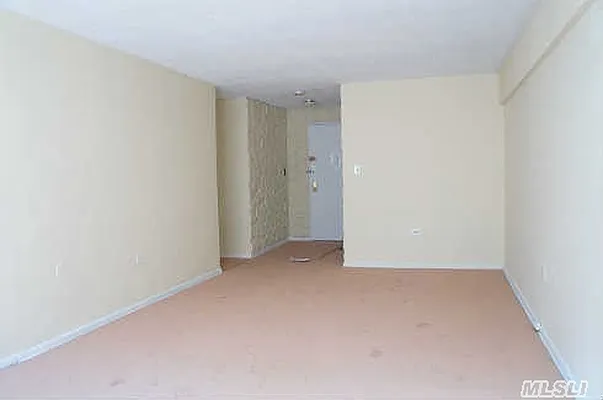 Sold by Prime Realty | media 8
