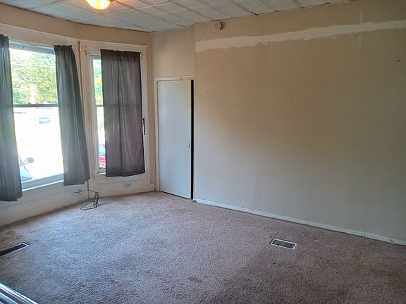 5th image of 230 S Broadway APT 2