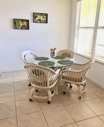 4th image of 1400 Mariposa Cir #23102