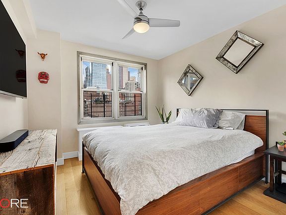 4th image of 160 East 27th Street #10F