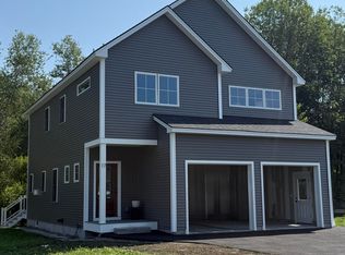 17 Nicklaus Ln, Westbrook, ME 04092