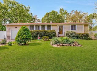 287 Sheep Pasture Rd, East Setauket, NY 11733