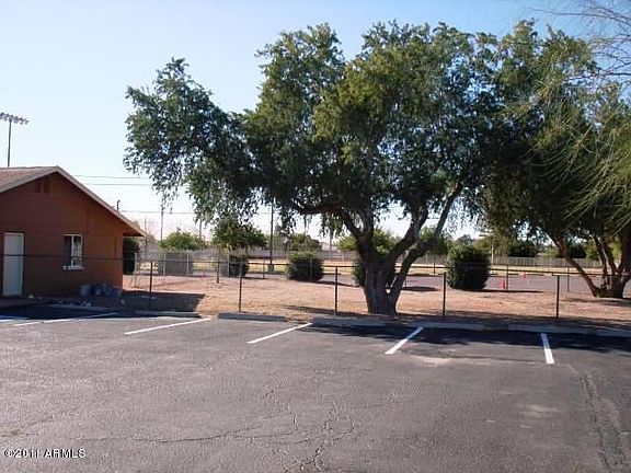 4th image of 476 S Ironwood Dr
