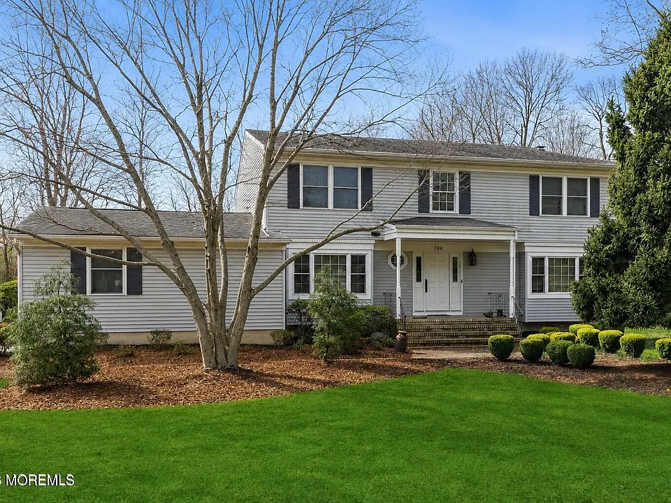 704 Deal Rd