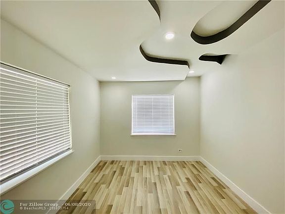 2nd image of 1628 NE 178th St