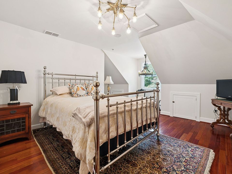 37th image of 1374 Peter Pond Rd