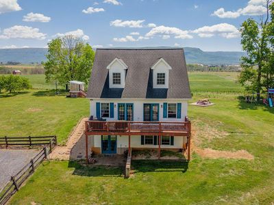 8570 S Middle Rd, Mount Jackson, VA, 22842