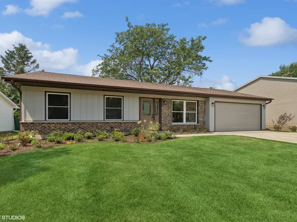 75 Burr Oak Dr, Lake Zurich, IL 60047