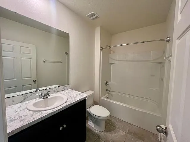 Unit Photo