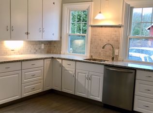 595 Old County Rd, Westport, MA 02790