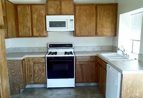 4th image of 14915 Briana St
