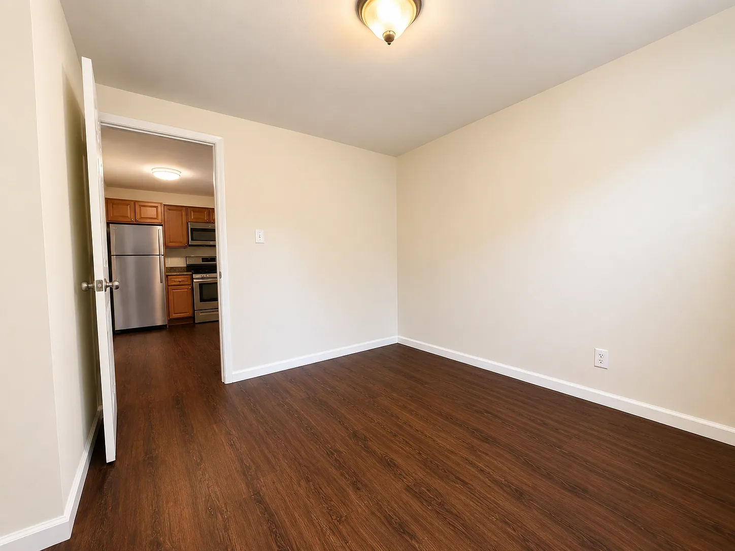 1 bed, $2,100 — Photo 3