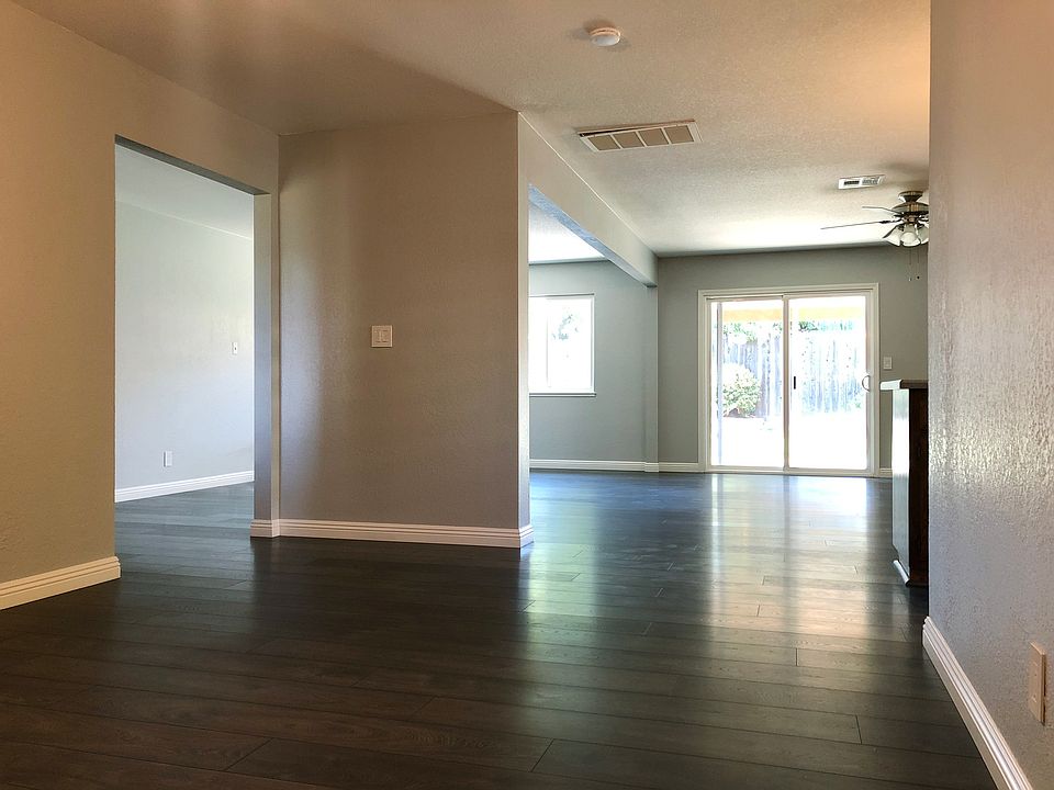 1st image of 1807 Finch Dr