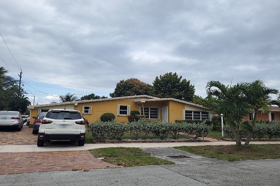 1st image of 1271 NW 175th Ter