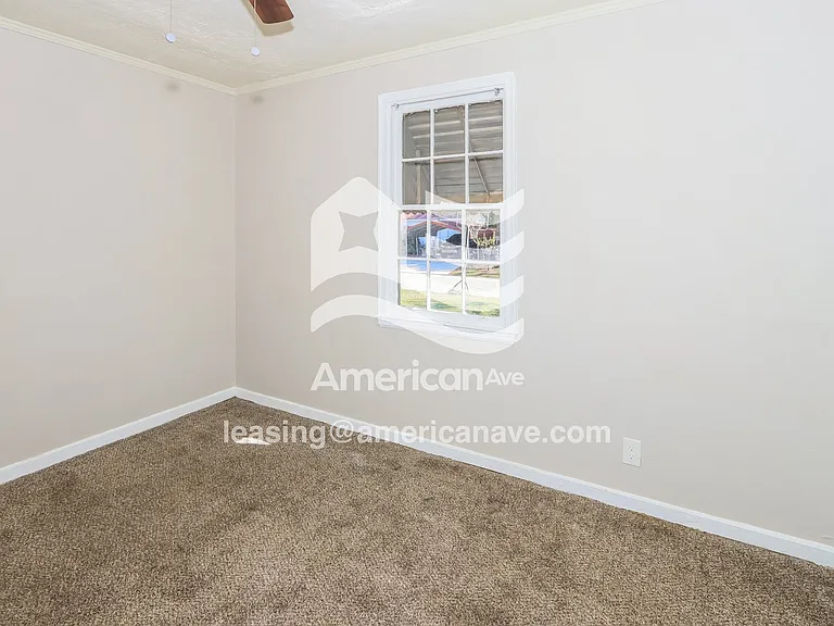 299057_006_wm_-_main_bedroom_13291731.jpg