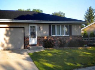 2318 N 35th St, Sheboygan fls, WI 53083
