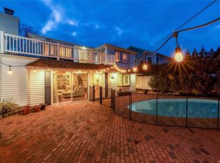 31 Riverside Ave, Massapequa, NY 11758