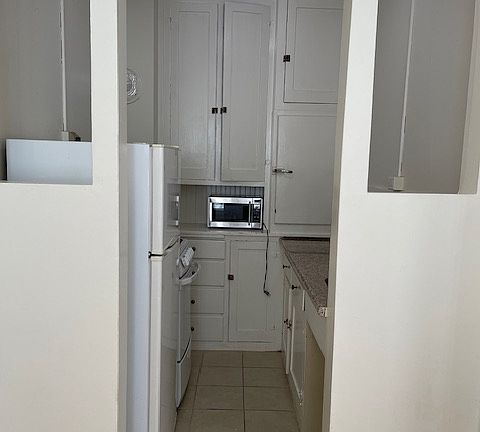 2nd image of 2335 Washington St APT 204