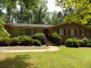 616 Dogwood Trl, Commerce, GA 30529