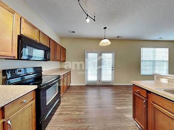 4th image of 1619 Daisy Park Dr