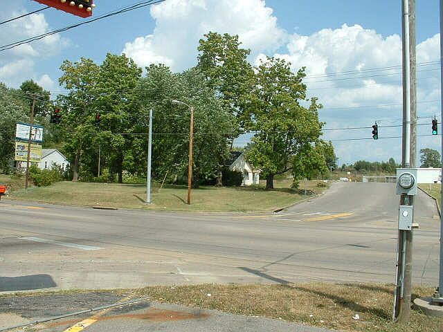 2nd image of 1600 S Main St