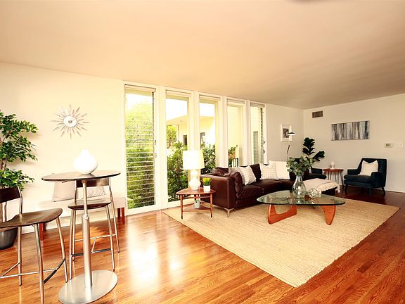 4th image of 777 S Orange Grove Blvd APT 2