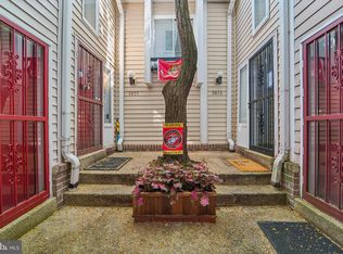 9853 Lake Shore Dr, Montgomery Village, MD 20886