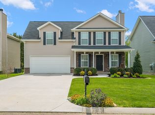 8318 Cureton Park Ln, Knoxville, TN 37931