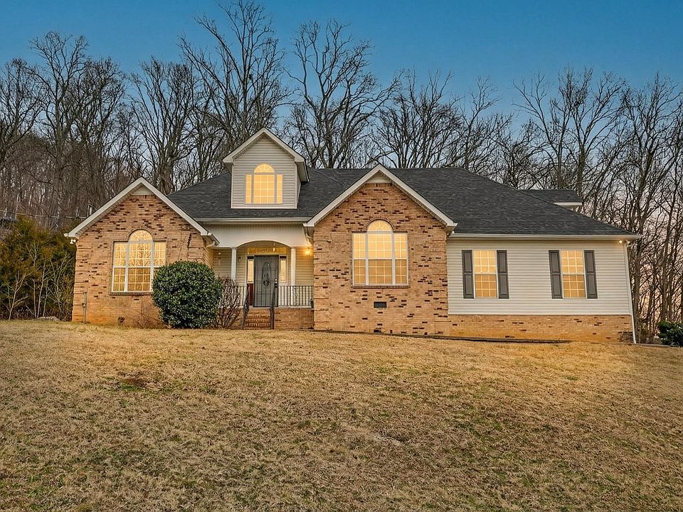 1st image of 210 Matt Dr