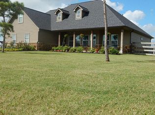 2881 Dees Cir, Sealy, TX 77474