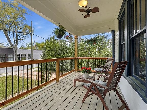 5th image of 373 Oakdale Rd NE