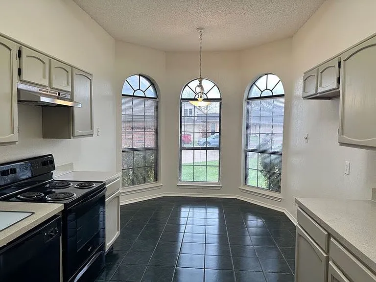249 Stallion Dr — Photo 13