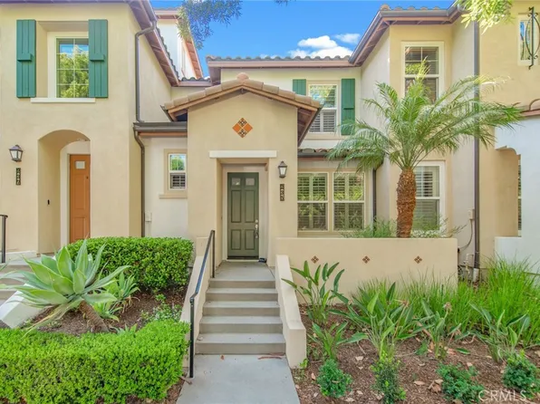 235 Dewdrop, Irvine, CA 92603