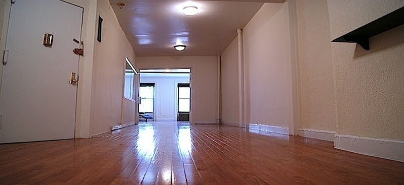 2nd image of 312 E 80th St APT 3E