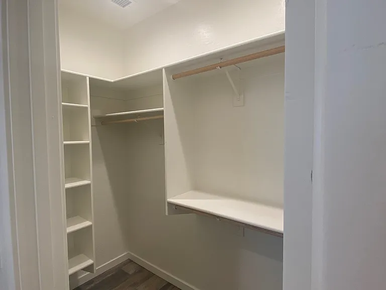 2094 W Sand Trap Ln #2 — Photo 5