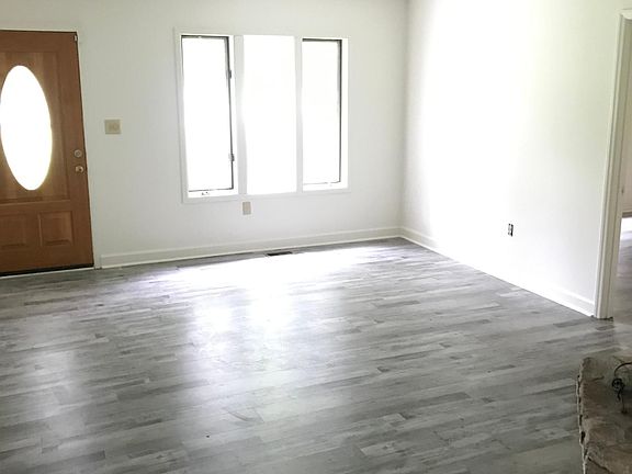 2nd image of 6241 Branch Hill Cir