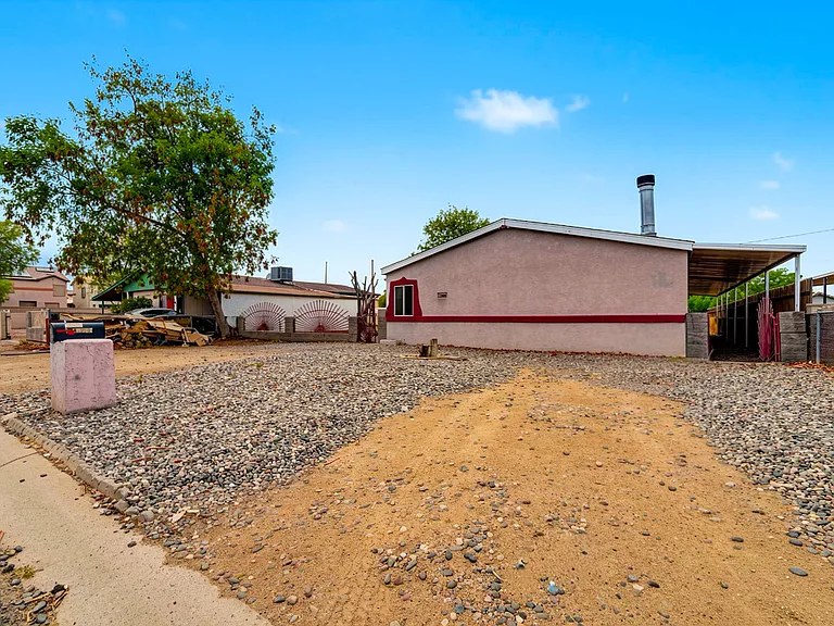 13507 W Stella Ln — Photo 32