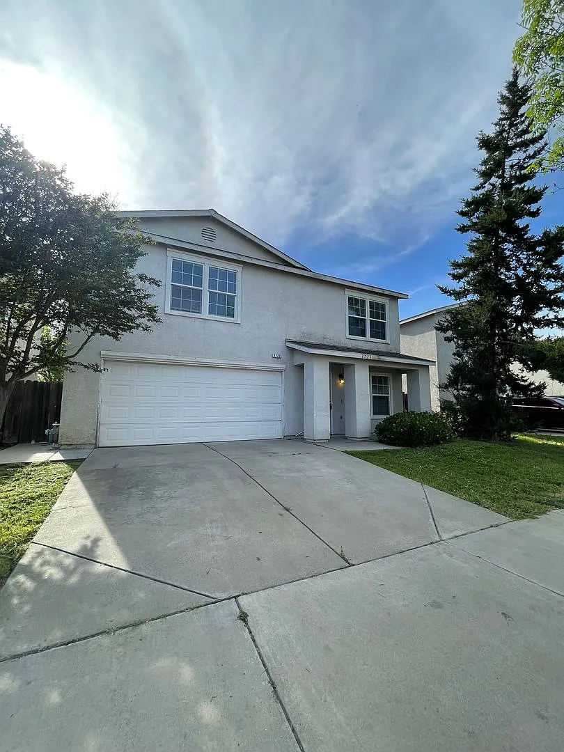 Wow! 3723 Compass Point — Photo 1