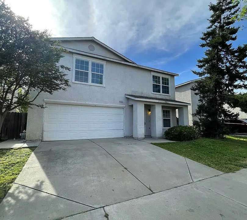 3723 Compass Pointe Ave