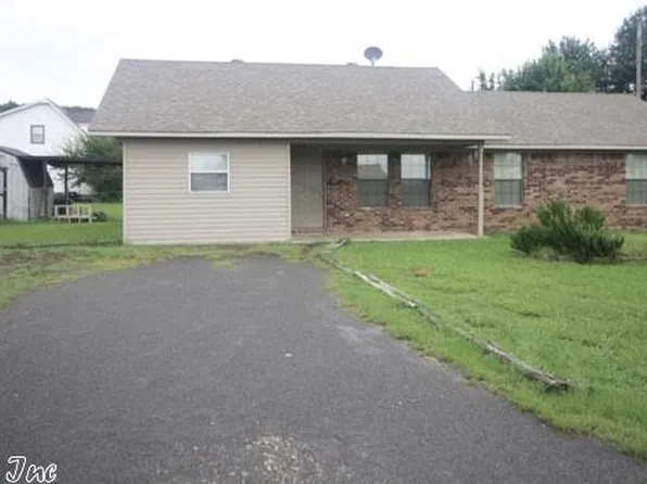 2 Cherrywood Dr, Vilonia, AR 72173