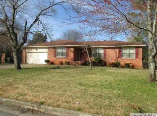 5004 Lumary Dr NW, Huntsville, AL 35810