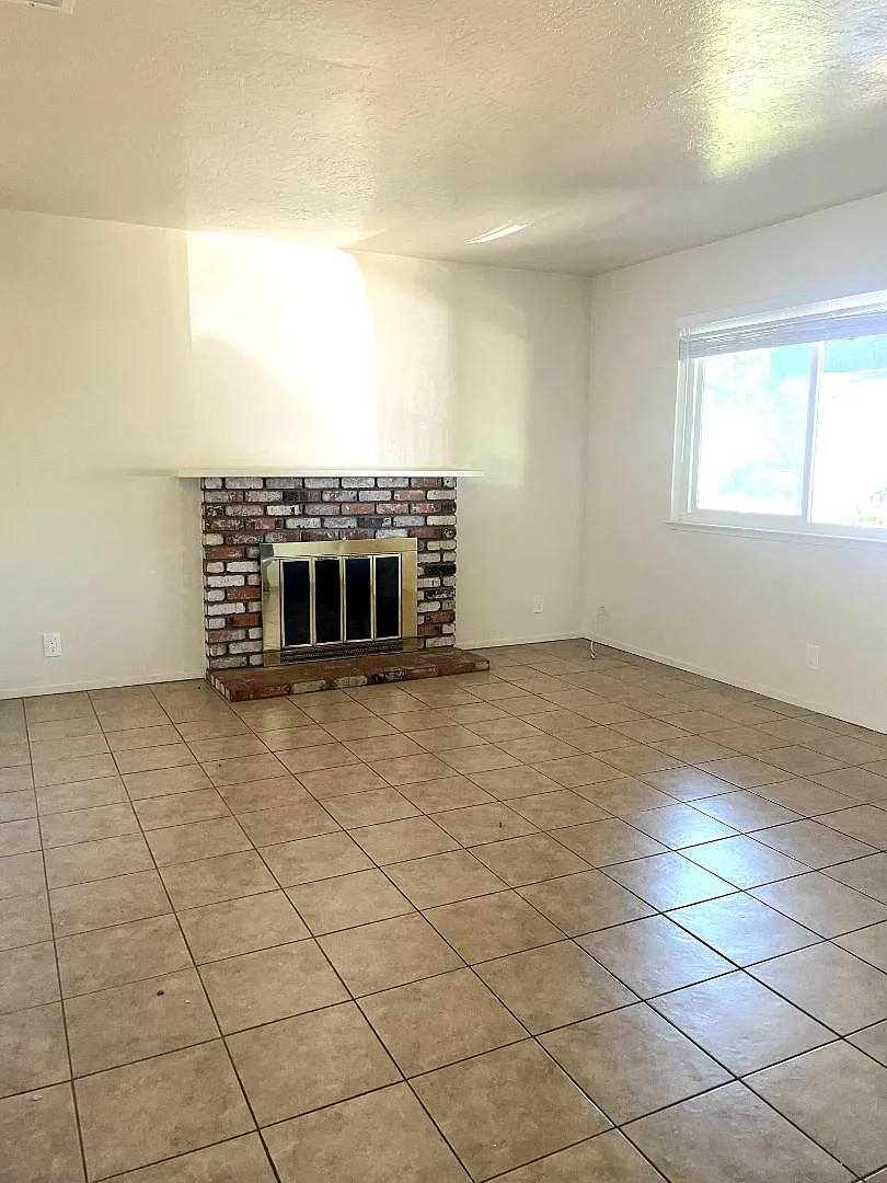 820 Welburn Ave — Photo 1