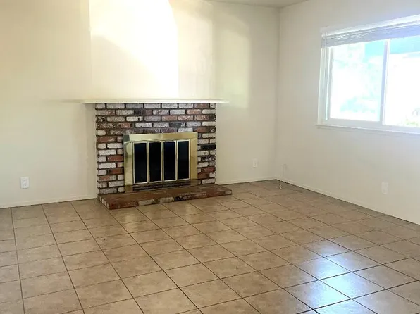 820 Welburn Ave, Gilroy, CA 95020