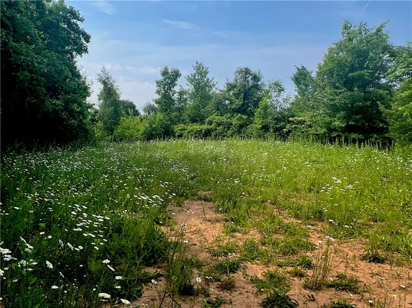 Lake Rd, Brockport, NY 14420