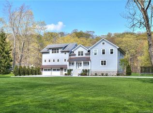 6 Valley Ln, New Canaan, CT 06840