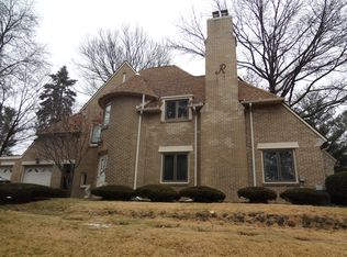 715 Terrace Dr, Clinton, IA 52732